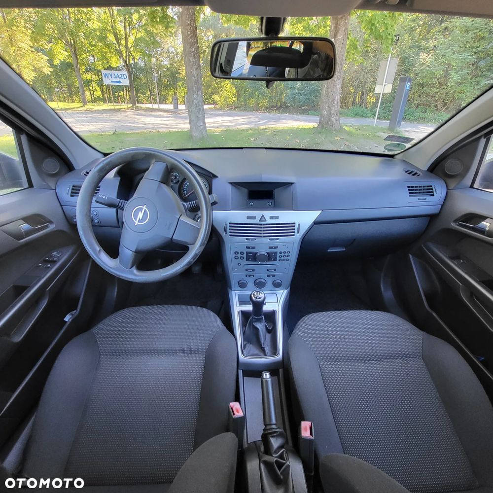Opel Astra 1.6 - 9