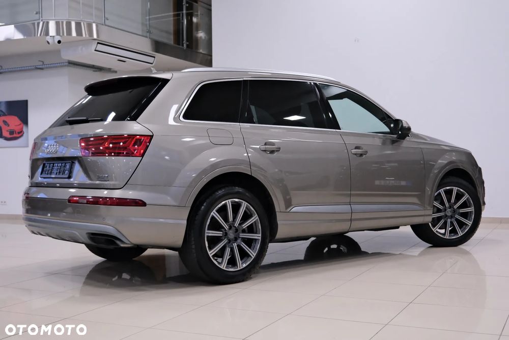 Audi Q7 - 15