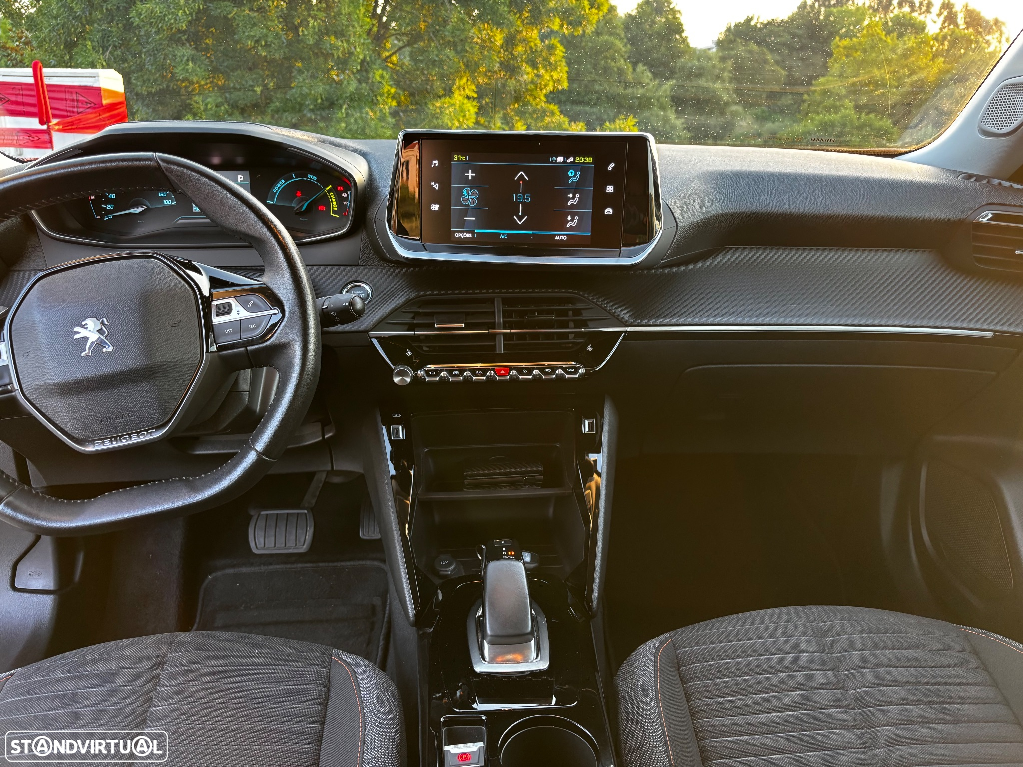 Peugeot e-2008 50 kWh Active Pack - 7