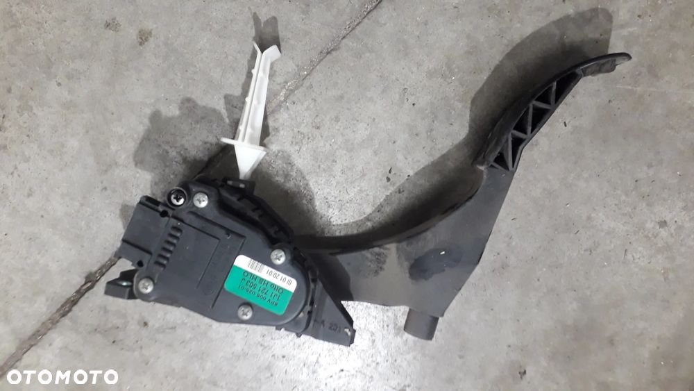 pedał potencjometr gazu 1J1721503J A3 8L 1.6 lift - 1