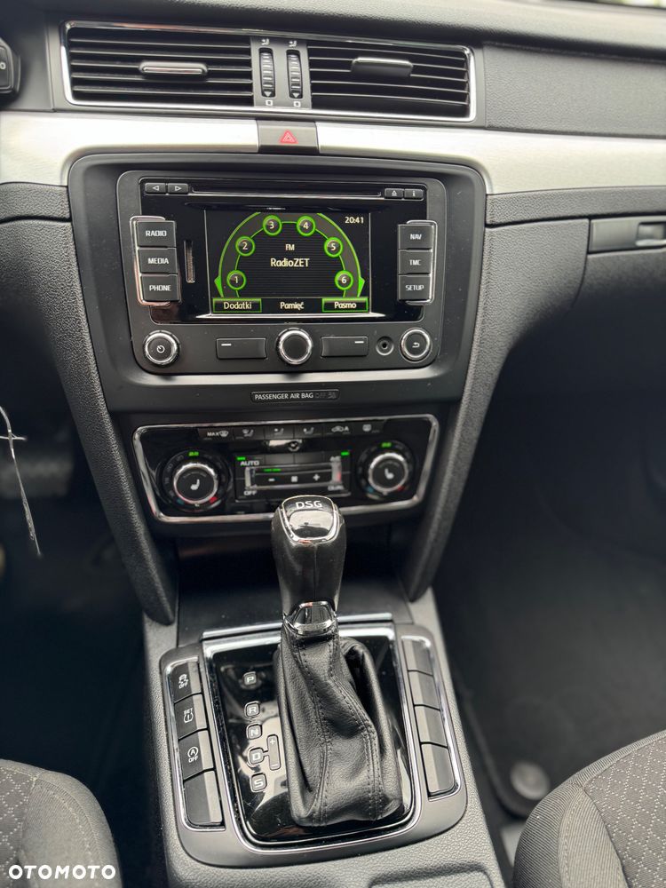 Skoda Superb 2.0 TDI Elegance DSG - 18