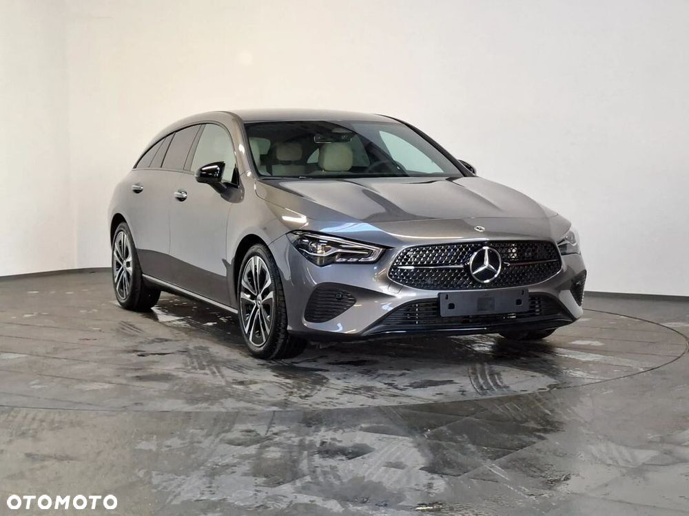 Mercedes-Benz CLA 200 Progressive 7G-DCT - 14