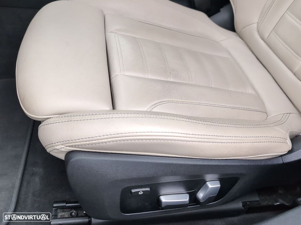 BMW i4 eDrive40 Pack Desportivo M - 15