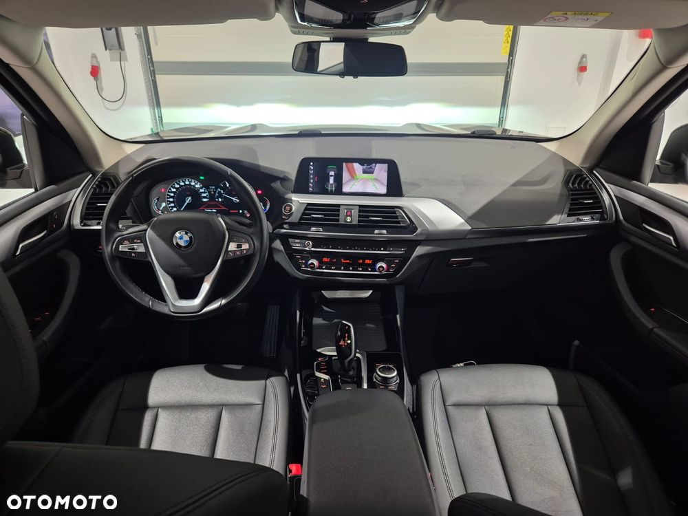 BMW X3 xDrive20i - 13