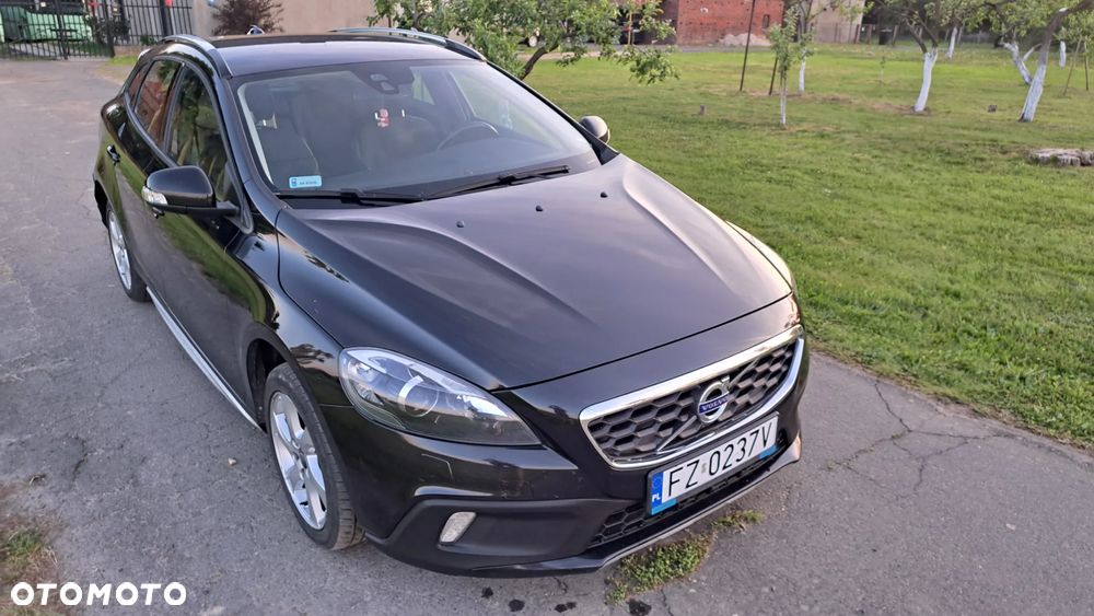 Volvo V40 D3 Momentum - 1