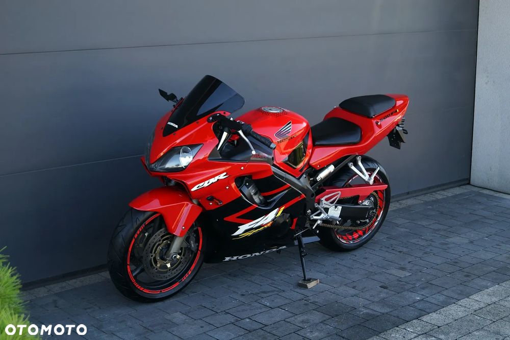 Honda CBR - 3