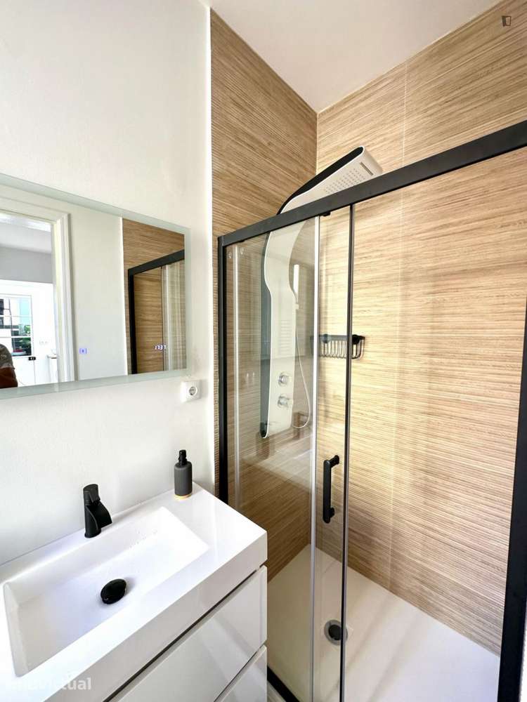 Quarto - localizado em Santa Apolónia Lisbon - Grande imagem: 2/8