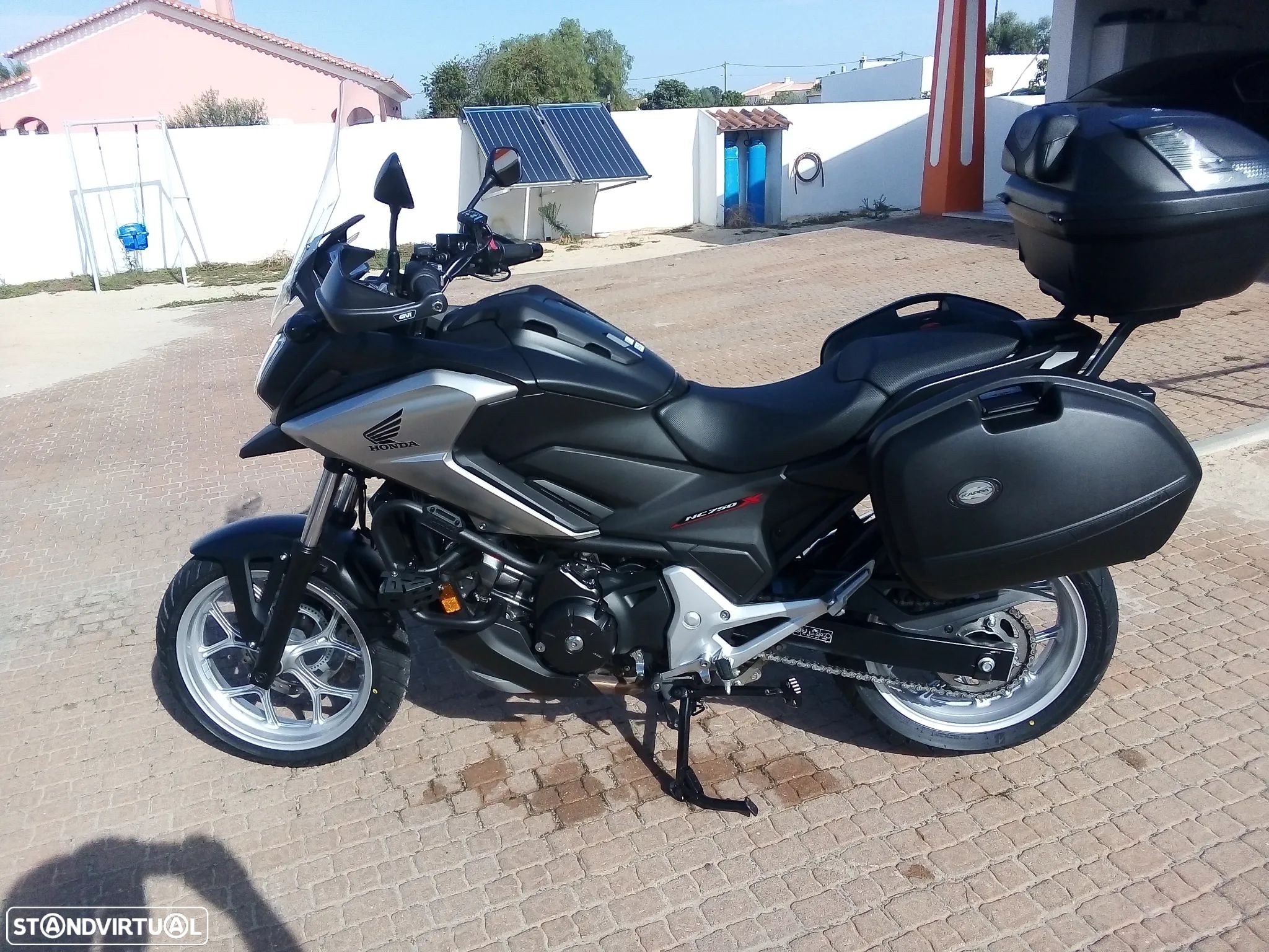 Honda NC750X - 1