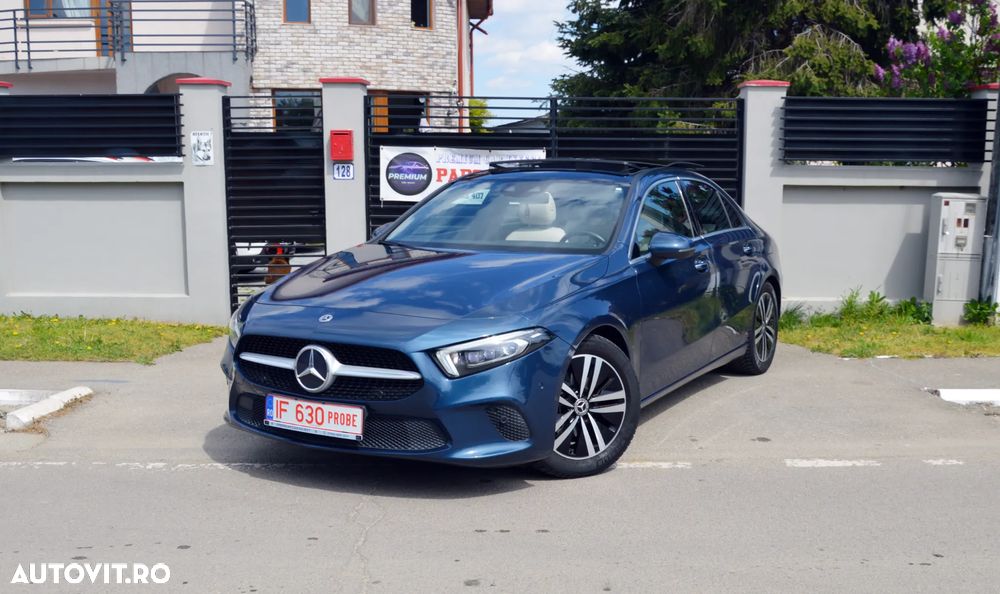 Mercedes-Benz A 180 Sedan 7G-DCT Lim. Special Edition - 35