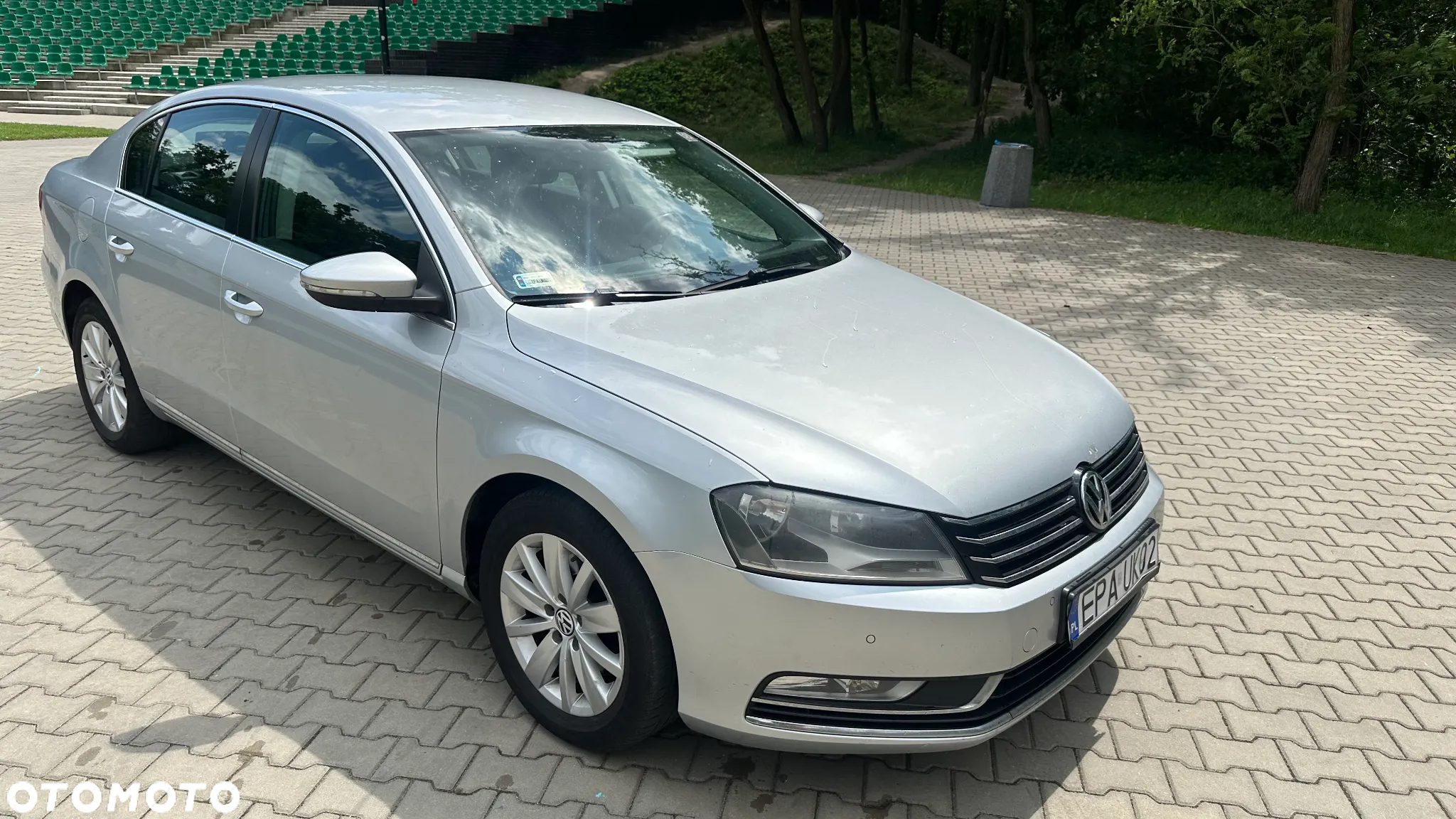 Volkswagen Passat - 4