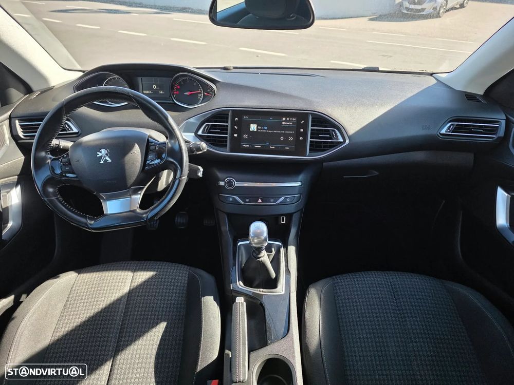 Peugeot 308 SW - 7