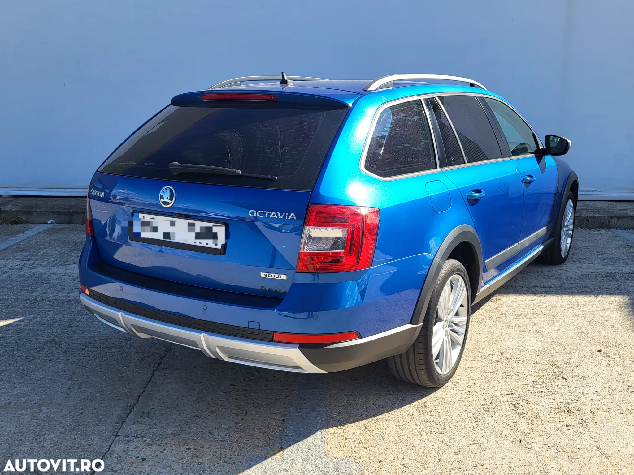 Skoda Octavia 2.0 TDI 4x4 DSG Scout - 5