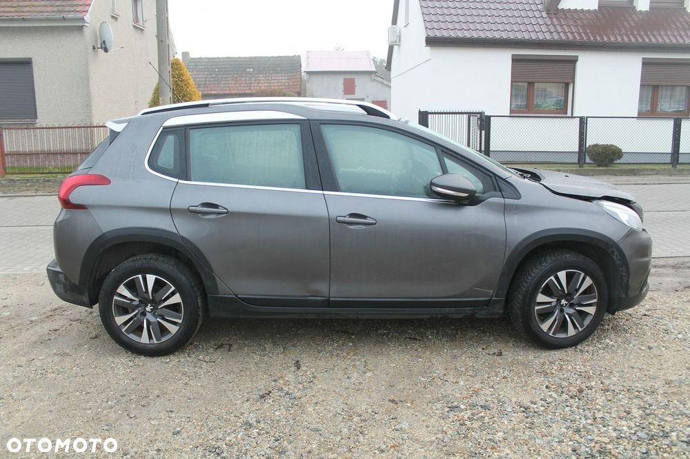 Peugeot 2008 - 4