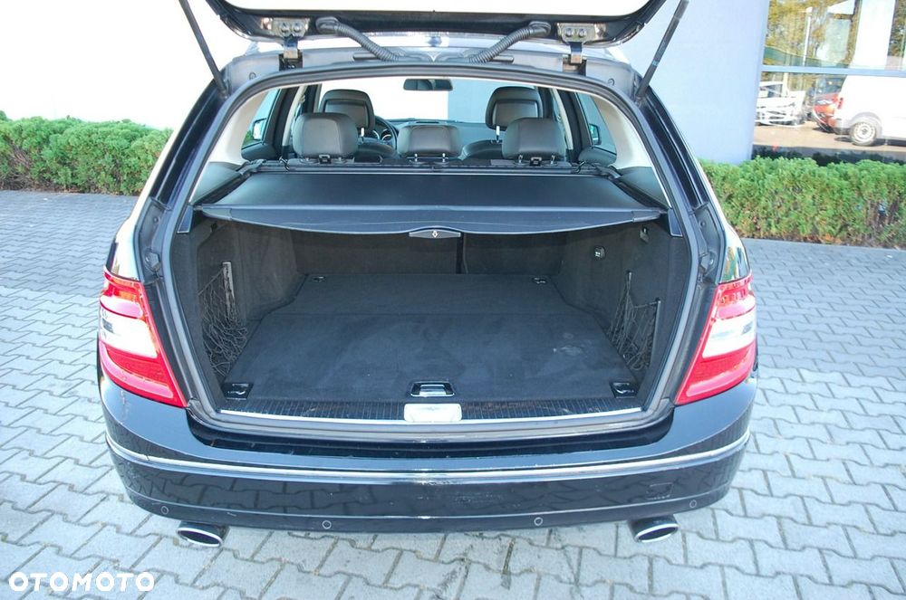 Mercedes-Benz Klasa C - 30