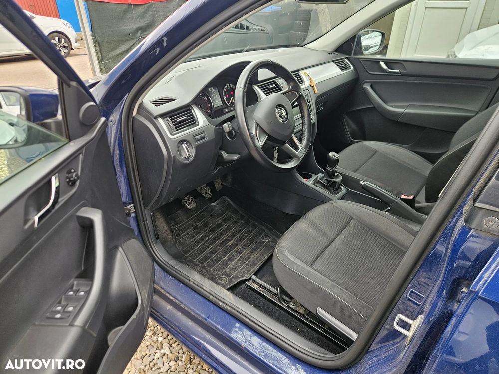 Skoda RAPID 1.2 TSI Ambition - 7