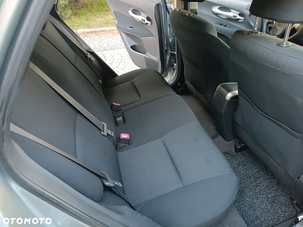 Toyota Auris 2.0 D-4D Edition - 15