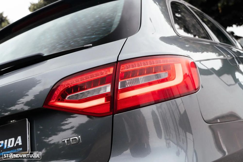 Audi A4 Avant 2.0 TDI Business Line S-line - 44