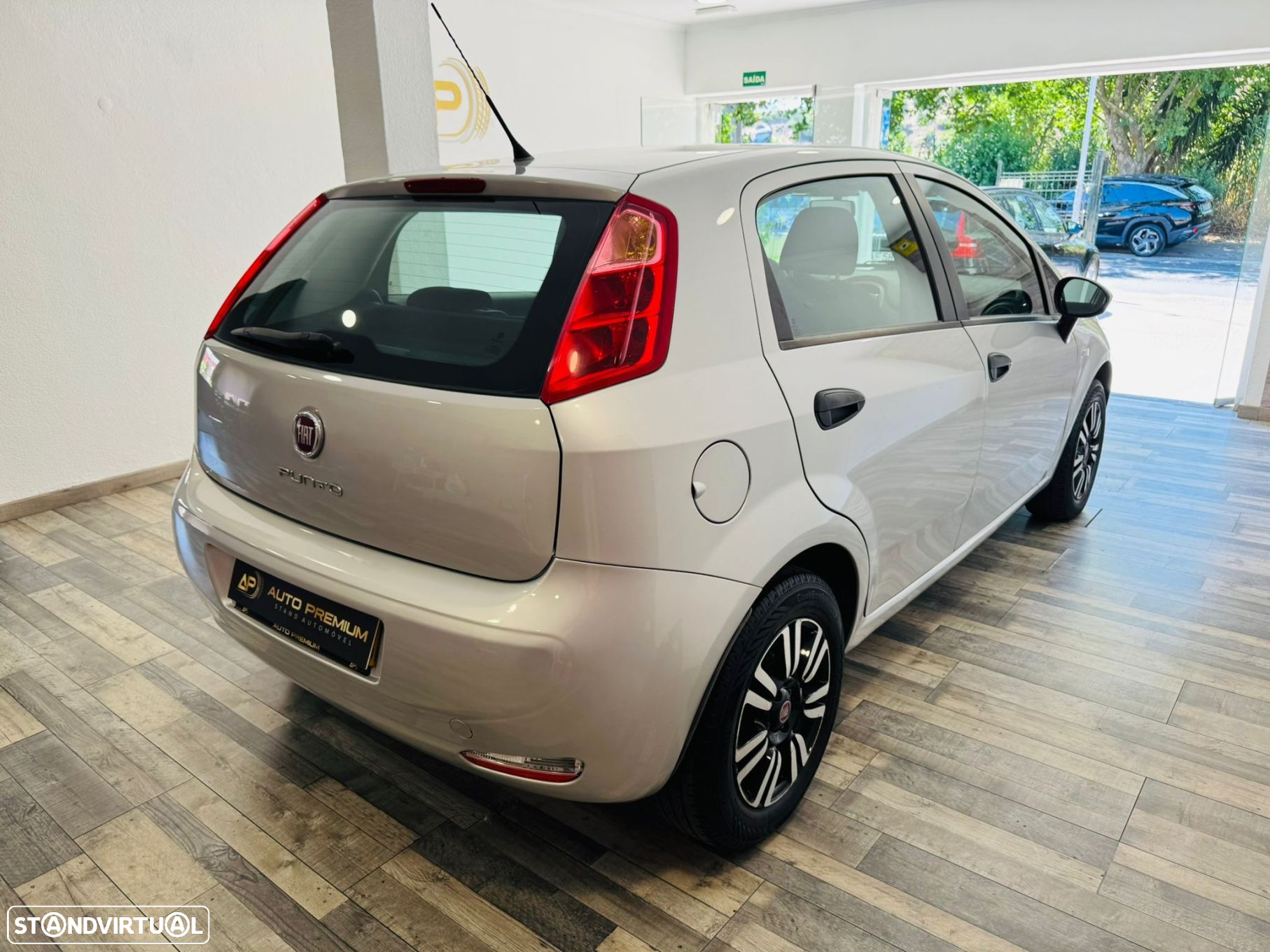 Fiat Punto 1.2 Lounge S&S - 5