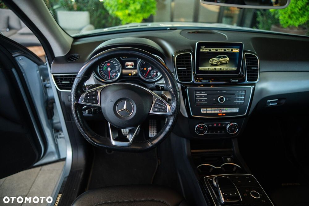 Mercedes-Benz GLE - 21