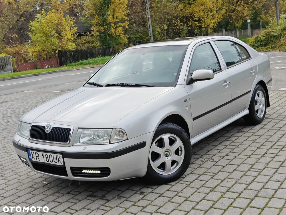 Skoda Octavia 2.0 Ambiente - 4