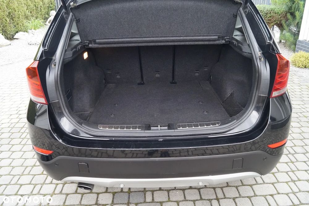 BMW X1 sDrive18i - 17