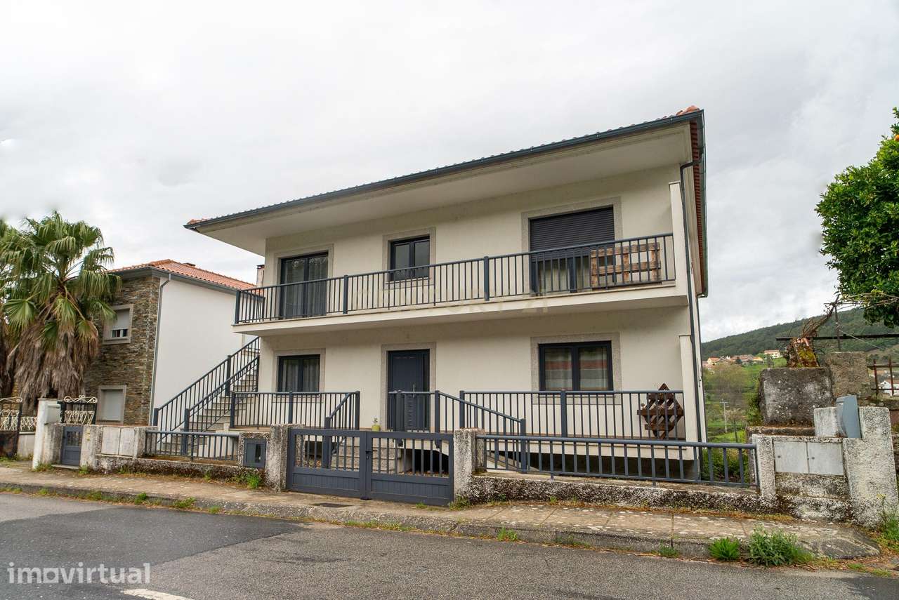 Moradia Bi familiar com terreno em Unhais da Serra, Covilhã - Grande imagem: 2/31