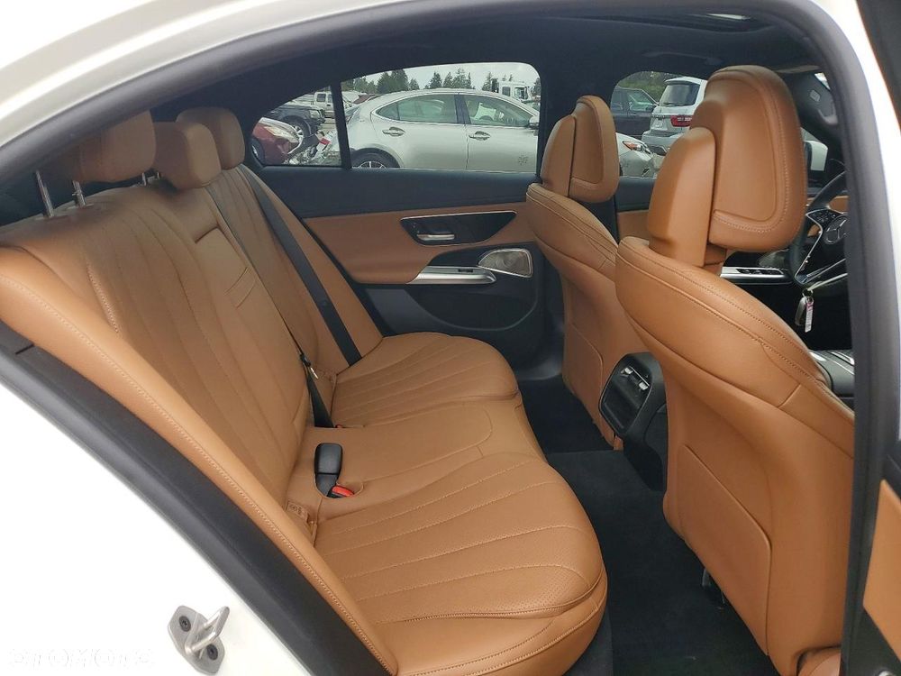 Mercedes-Benz Klasa E - 8