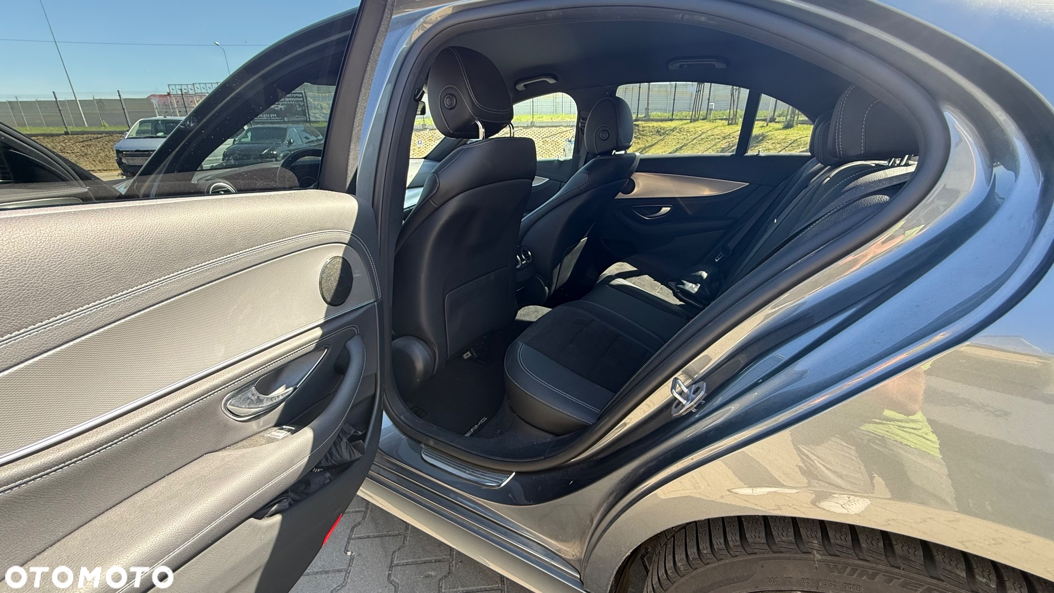 Mercedes-Benz Klasa E 220 d 4-Matic Business Edition 9G-TRONIC - 14