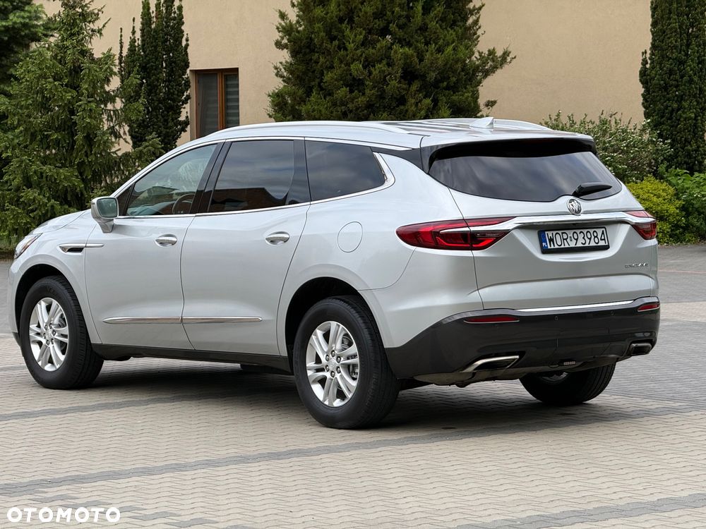 Buick Enclave - 8