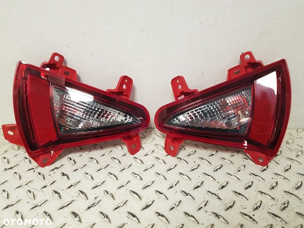 ORYGINALNY KOMPLET LAMPA PRZECIWMGIELNA TYLNA LEWA + PRAWA KIA SPORTAGE V 5 NQ5e 21-25 92405-R2000 - 2