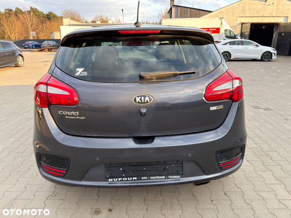Kia Ceed 1.4 CVVT UEFA EURO 2016 - 7