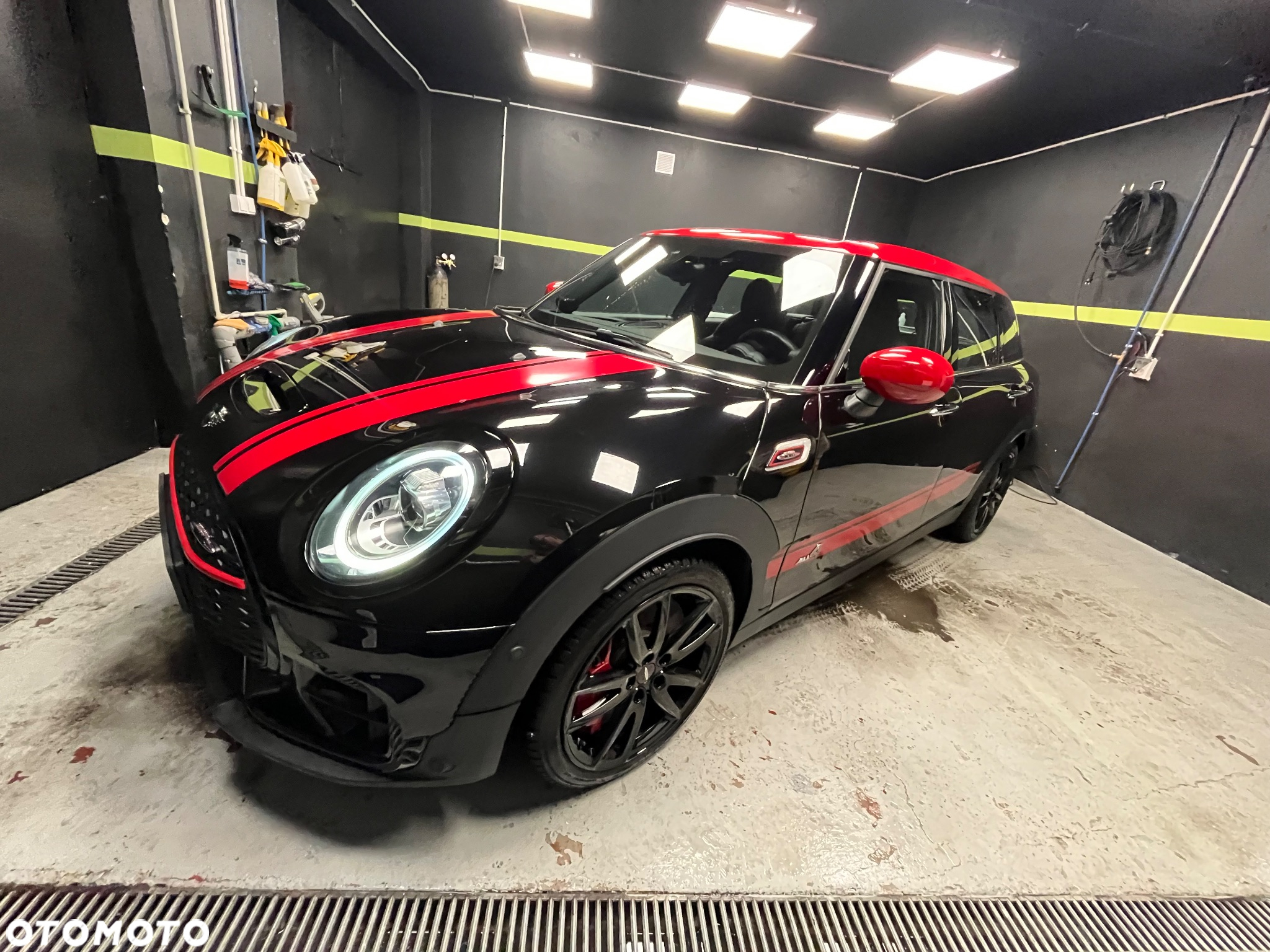 MINI John Cooper Works - 30