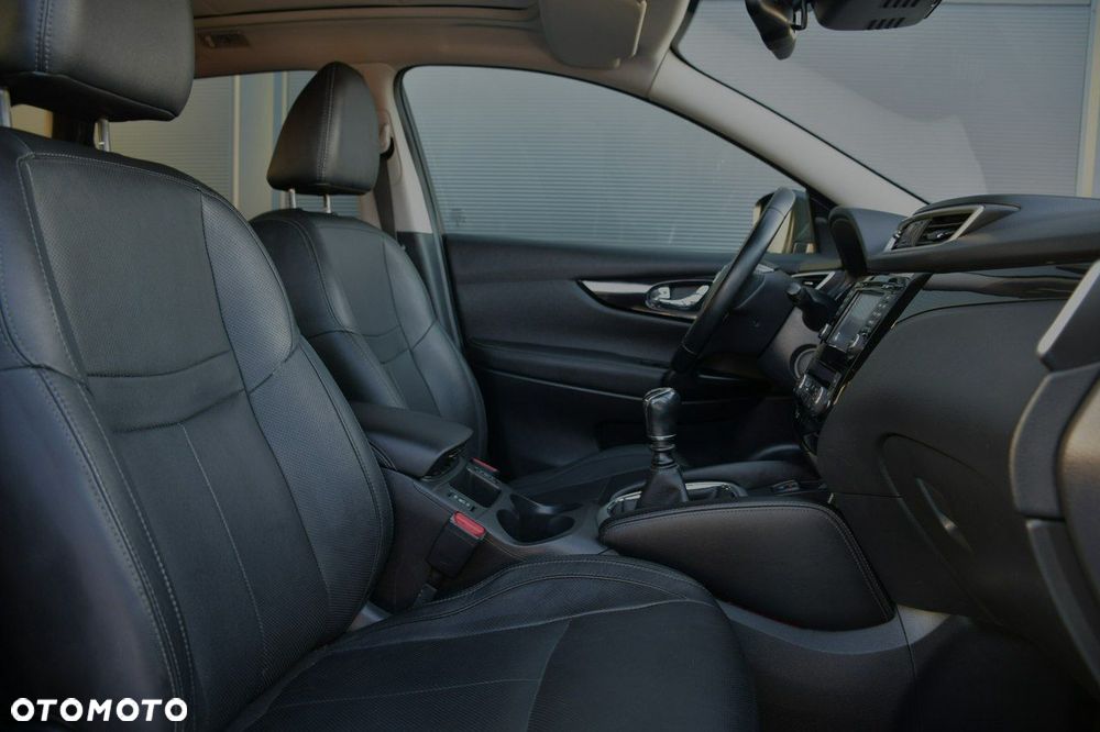 Nissan Qashqai 1.2 DIG-T Tekna - 16