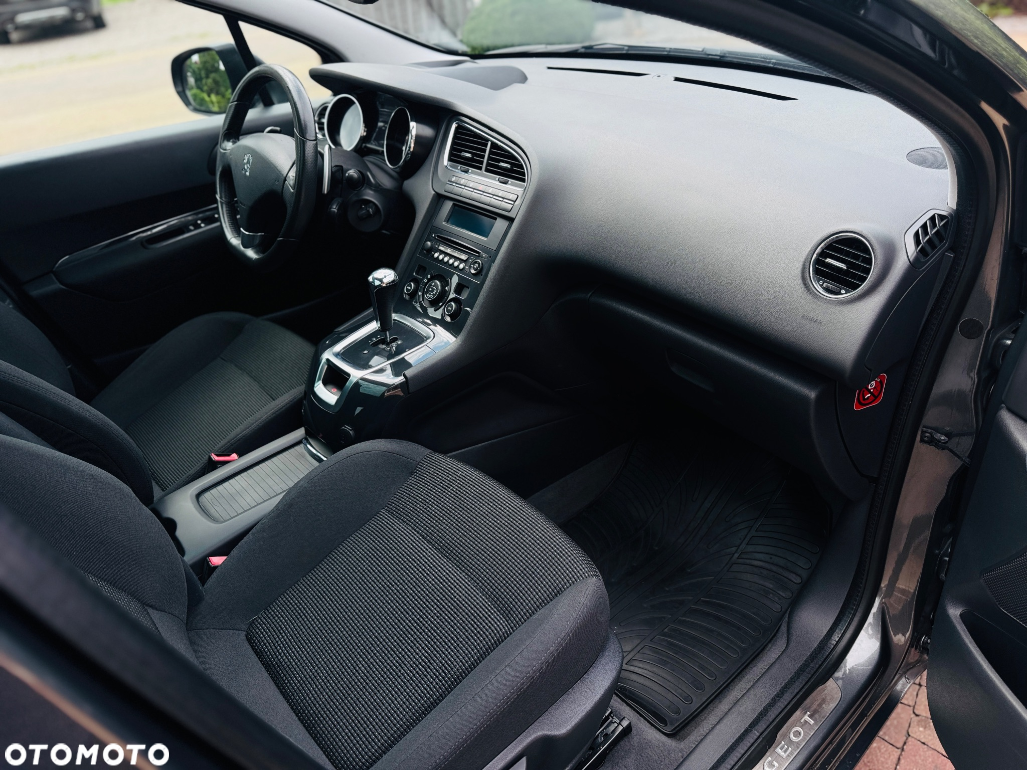 Peugeot 5008 1.6 e-HDi Active S&S 7os - 11