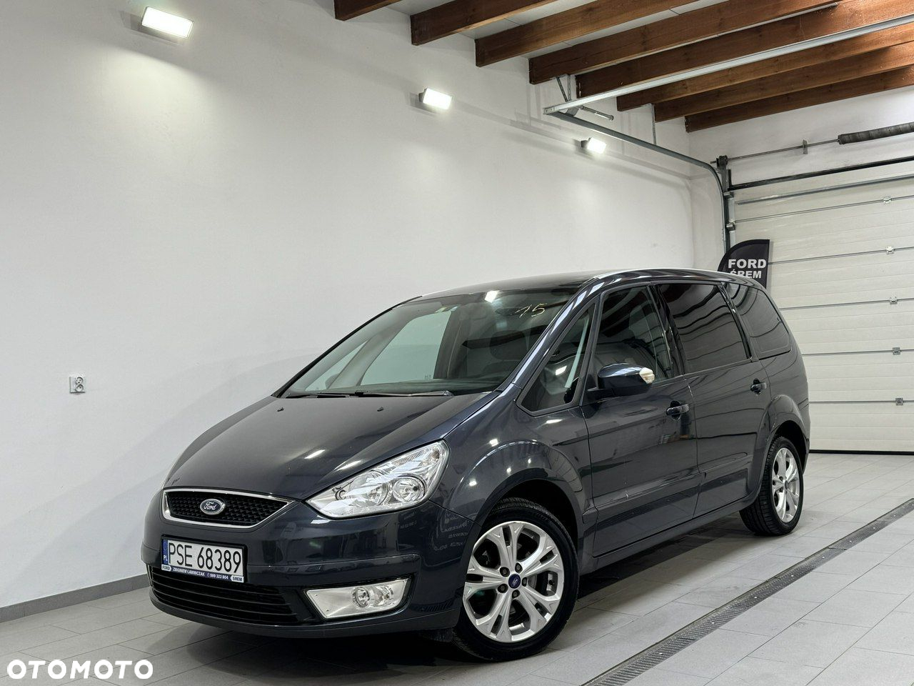 Ford Galaxy - 10