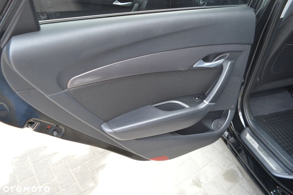 Hyundai i40 Kombi blue 1.6 Family+ - 15