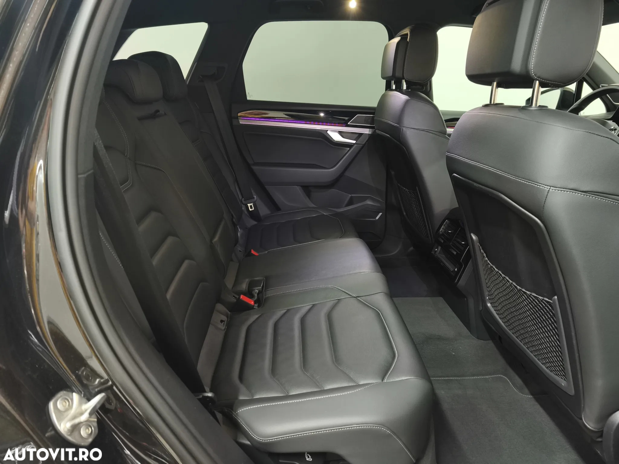 Volkswagen Touareg V6 TDI R-Style - 8