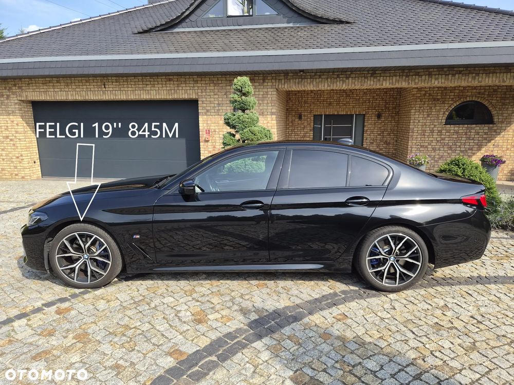 BMW Seria 5 530i xDrive mHEV M Sport sport - 24