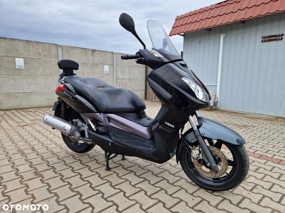 Yamaha X-max - 4