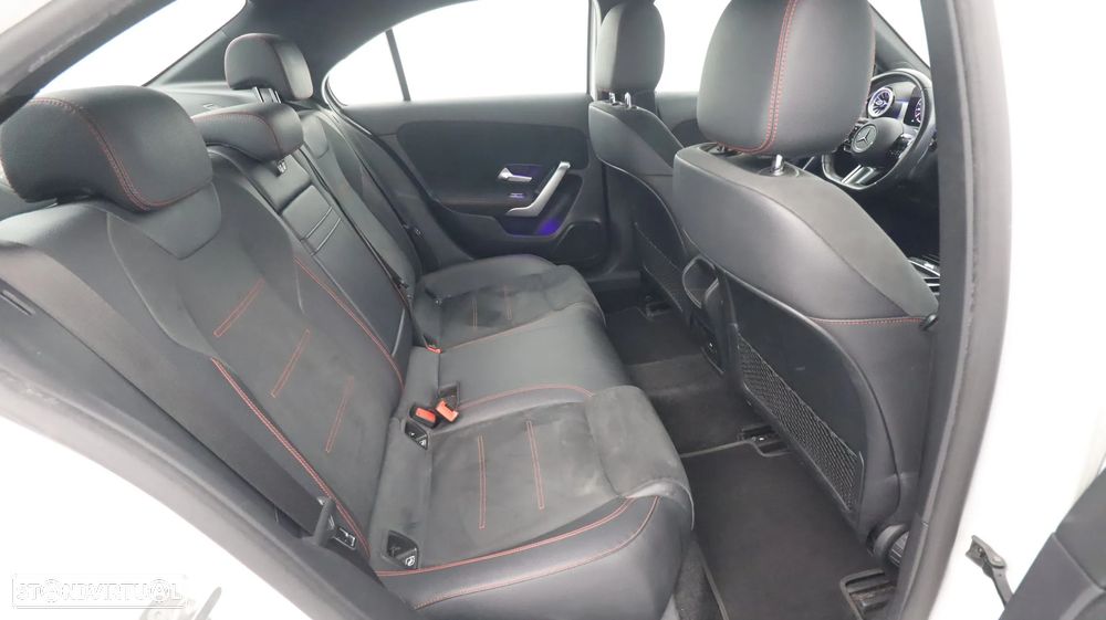 Mercedes-Benz A 200 Limousine d AMG Line Aut. - 27