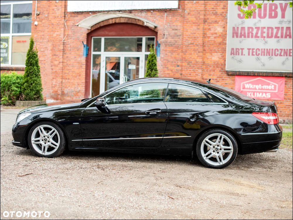 Mercedes-Benz Klasa E 250 BlueEFFICIENCY 7G-TRONIC Avantgarde - 8