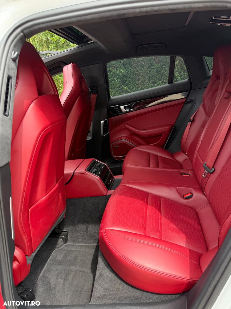 Porsche Panamera GTS - 8