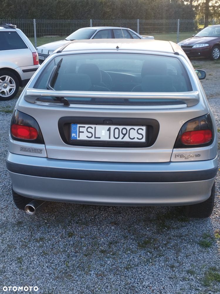 Renault Megane - 9