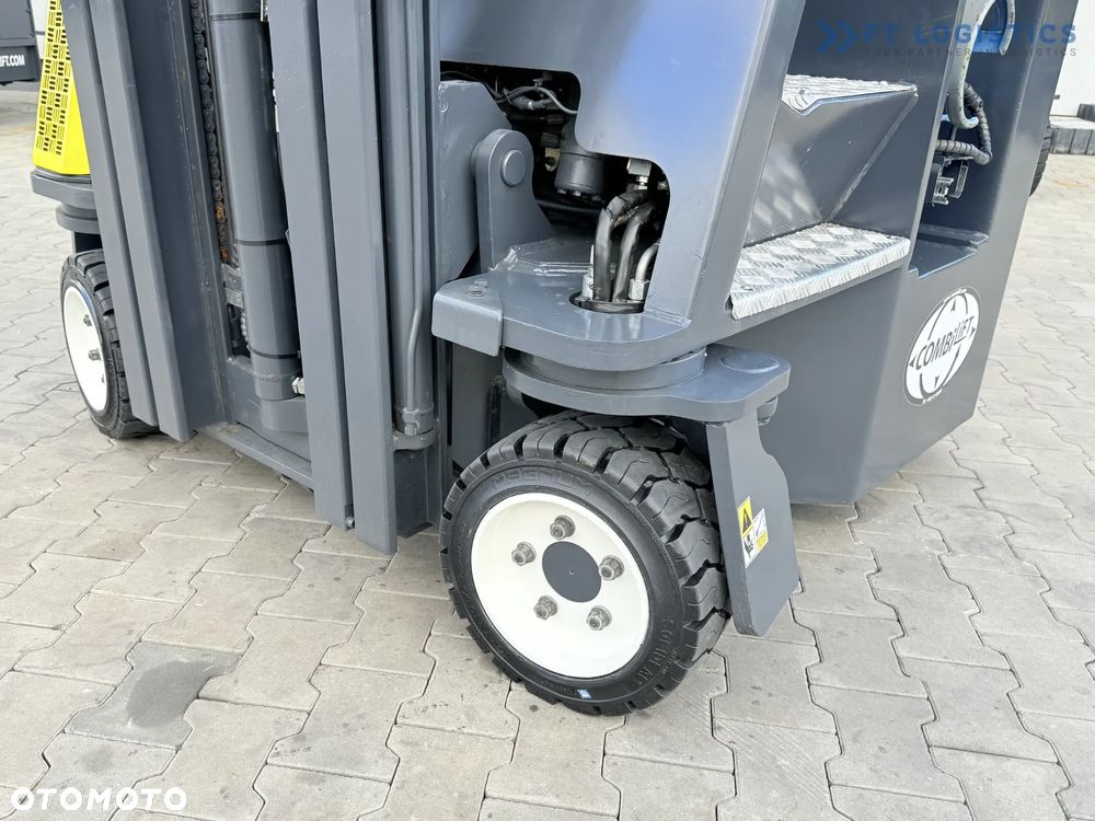 Combilift WÓZEK CZTEROKIERUNKOWY - WIELOKIERUNKOWY / C3000CB / GAS / TRIPLEX 4900MM / WOLNY SKOK / POZYCJONER WIDEŁ / PRZESUW WIDEŁ / STAN IDEALNY / Szeroka oferta wózków czterokierunkowych i bocznych, dopasowanych do różnorodnych potrzeb i zastosowań - 22