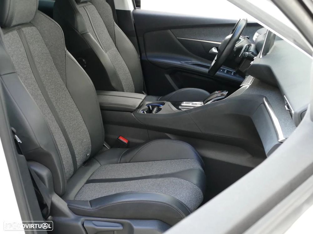 Peugeot 3008 - 25