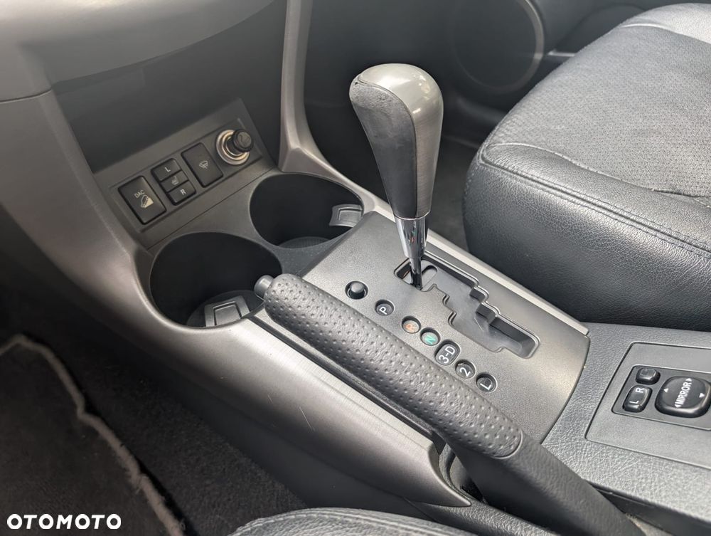 Toyota RAV4 2.0 VVT-i Prestige - 9