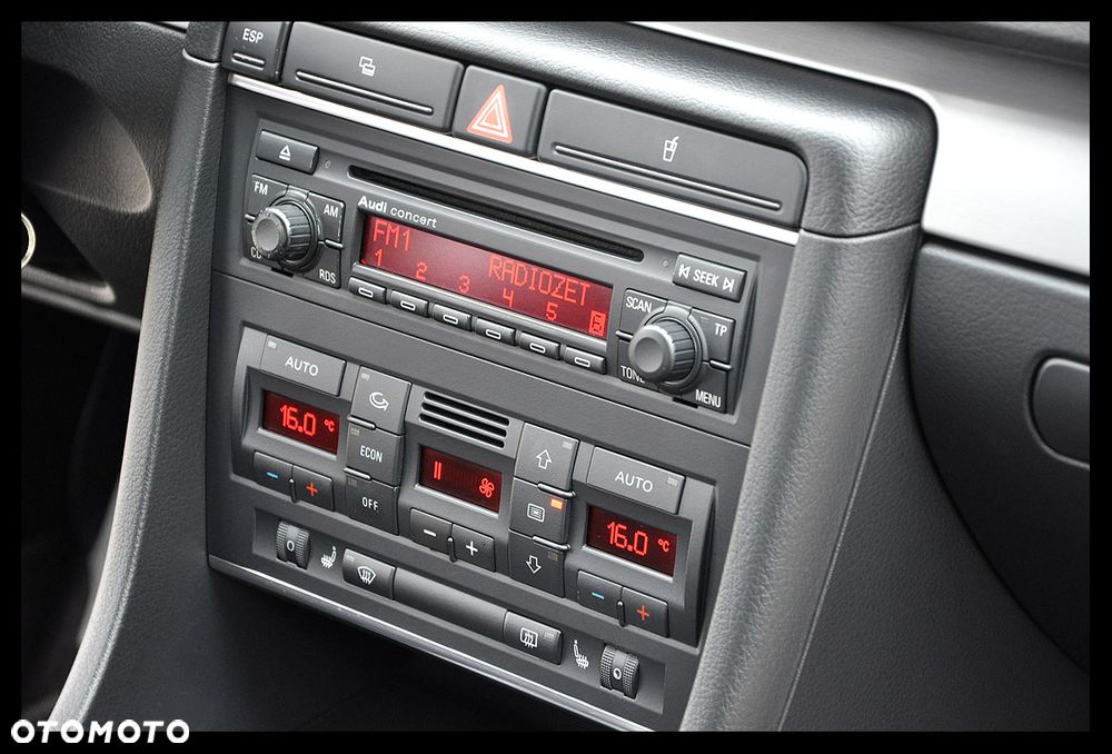 Audi A4 Limousine - 30