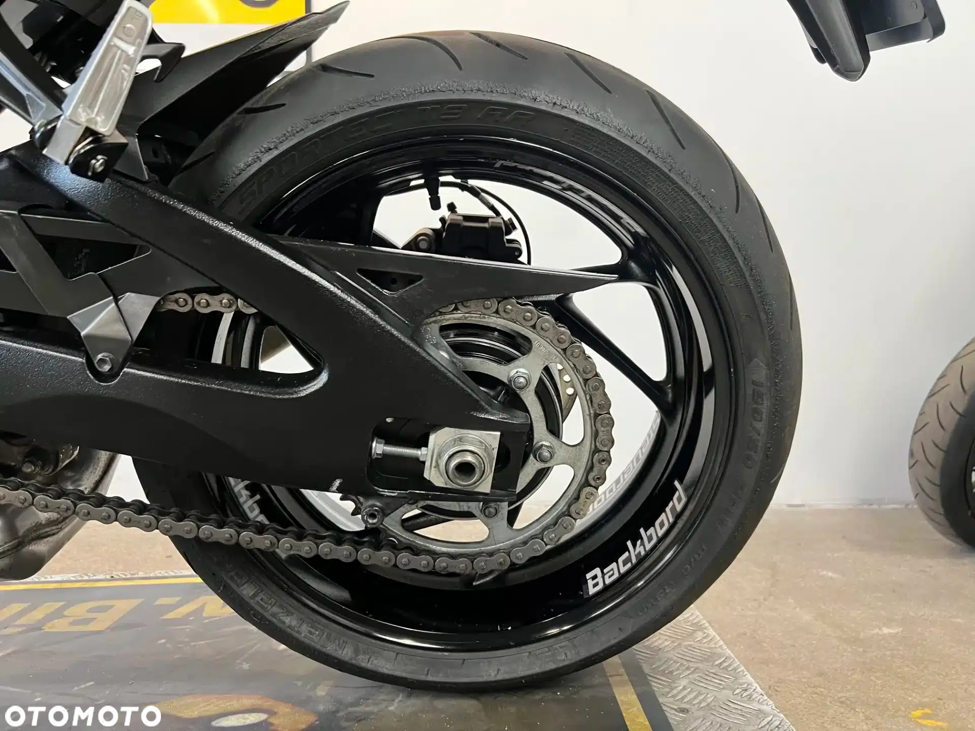 Suzuki GSX 1000 - 21