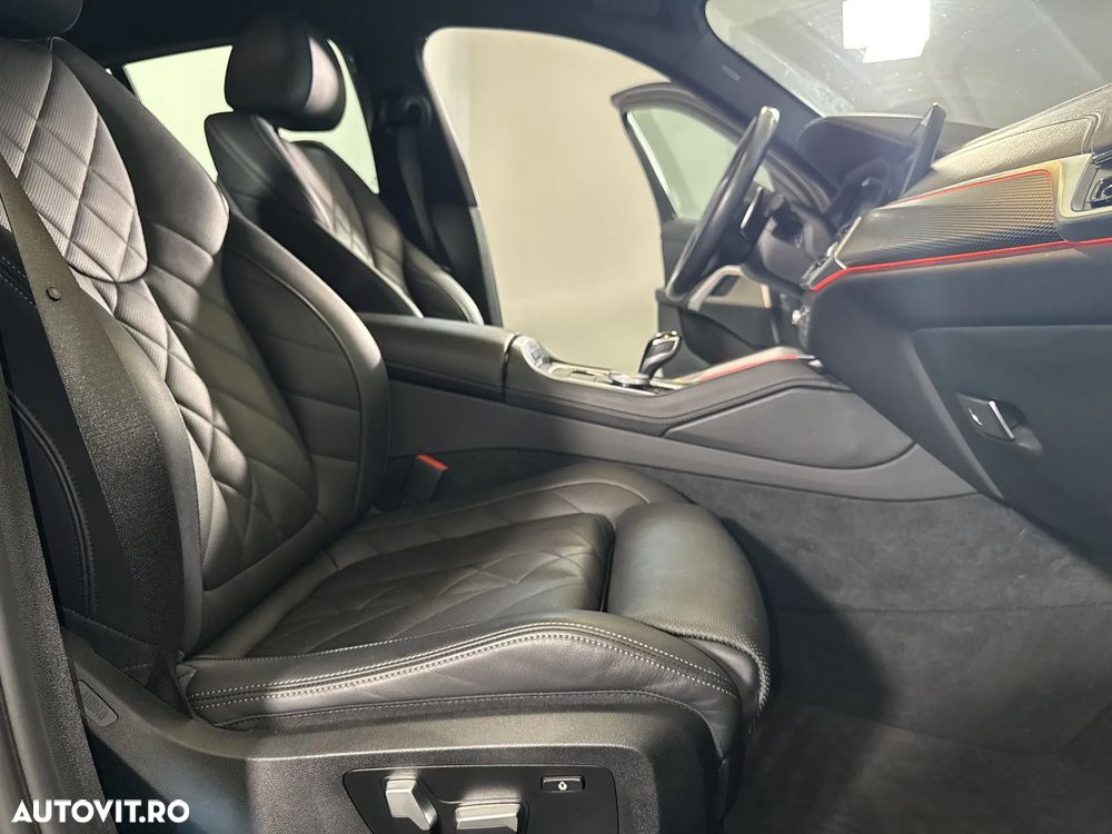 BMW X6 xDrive30d - 12