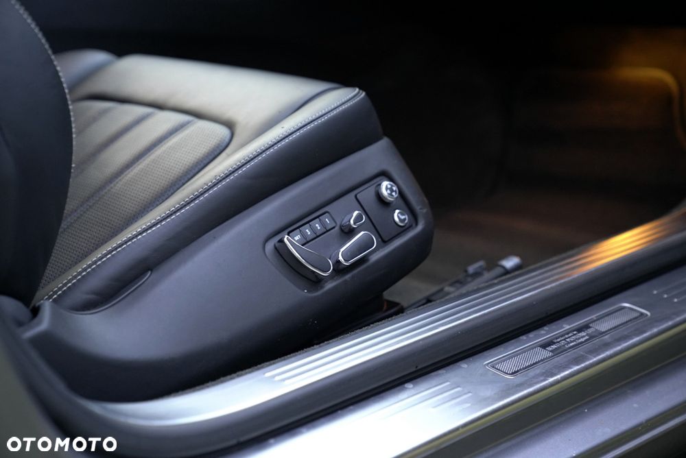 Bentley Continental GT - 19